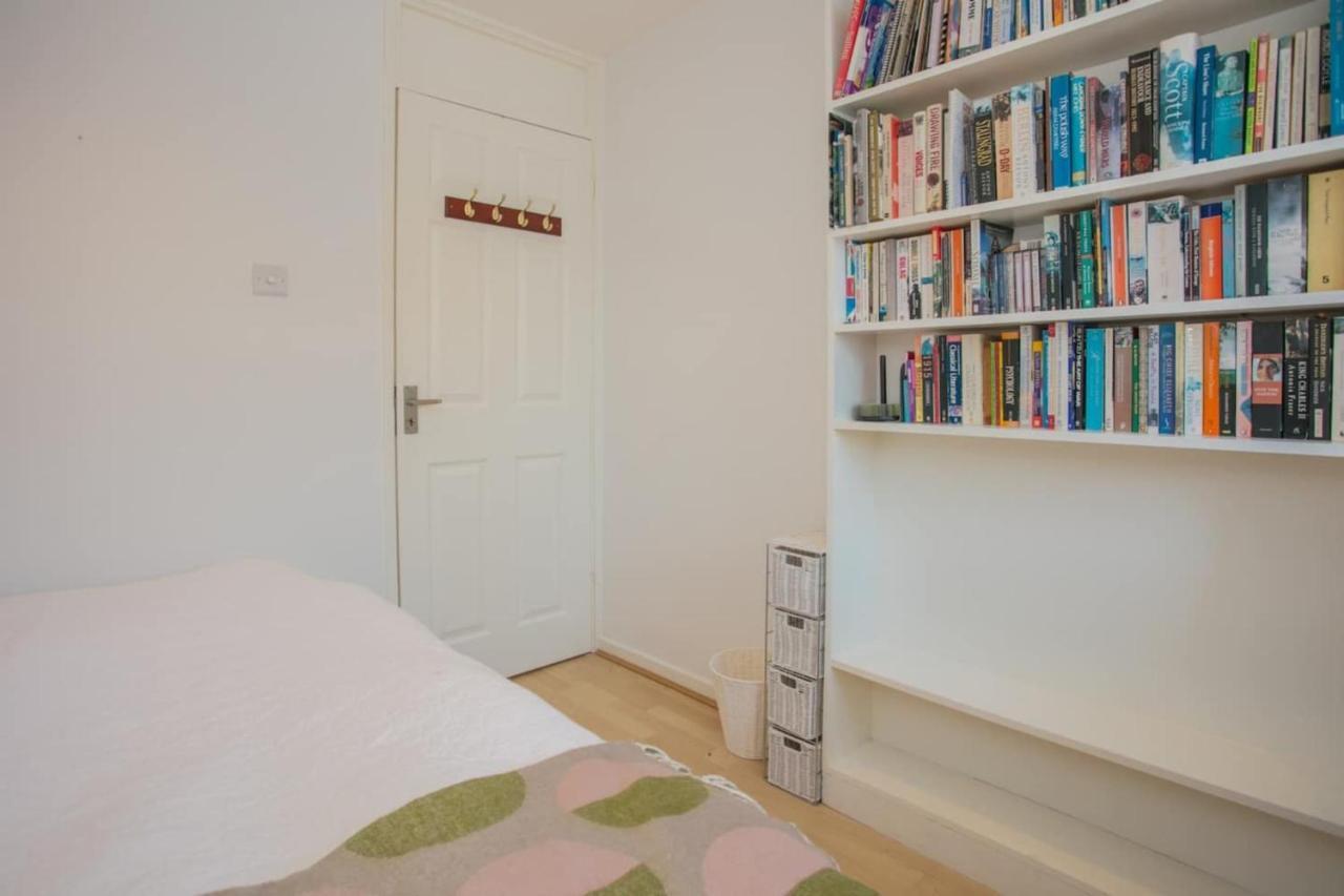 Appartement Stunning 3 Bedroom House With Garden In Battersea Londen
